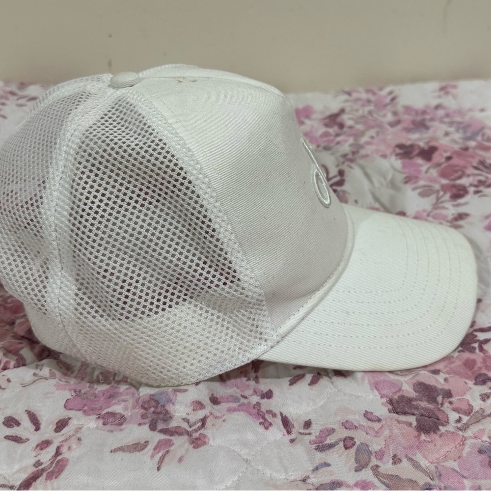 ALO Yoga White Cap - Picture 7 of 9